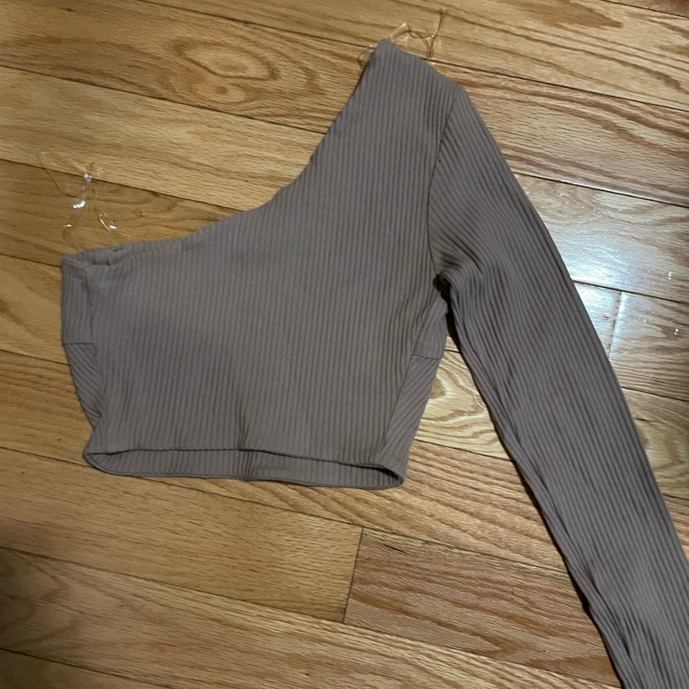 Tiger Mist size XS one sleeve crop top. Worn ONCE